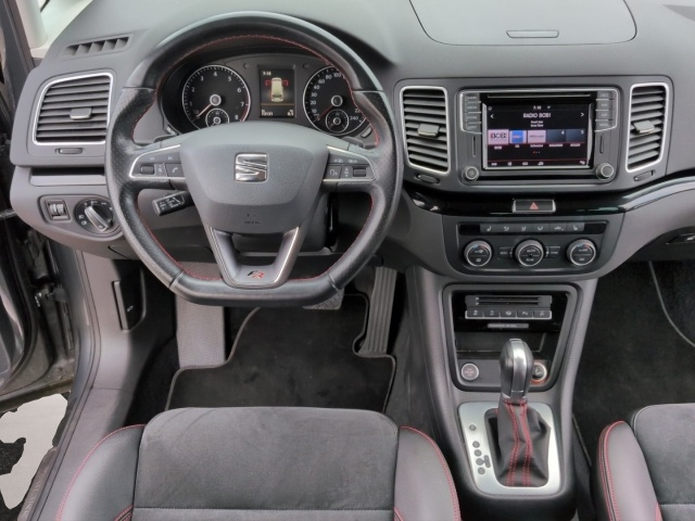 Seat Alhambra (03/2022, Benzin)