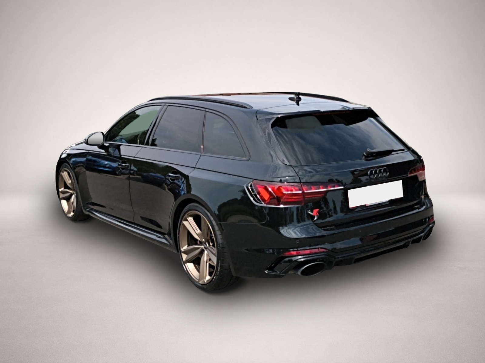 Audi RS4 (05/2023, Benzin)