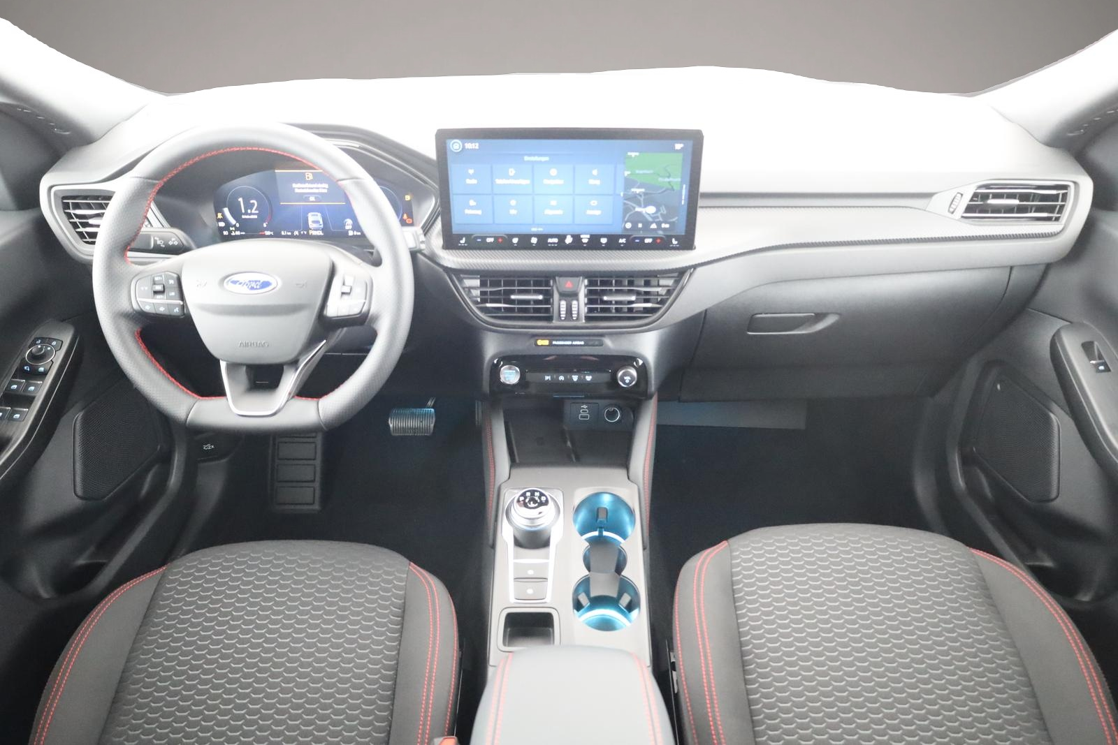 Ford Kuga (, Benzin)
