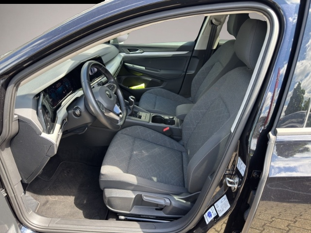 Volkswagen Golf (09/2020, Benzin)