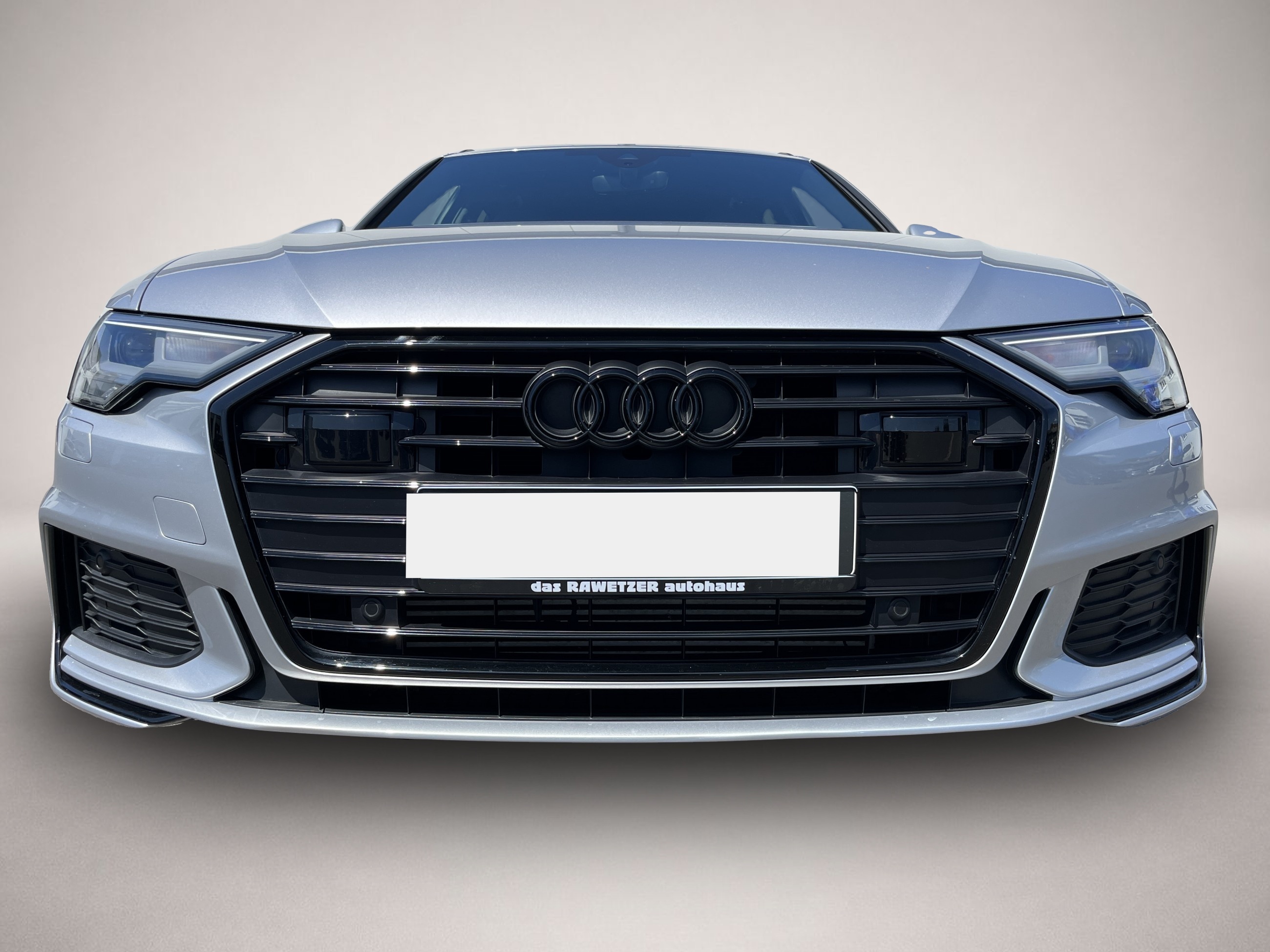 Audi A6 (02/2023, Benzin)