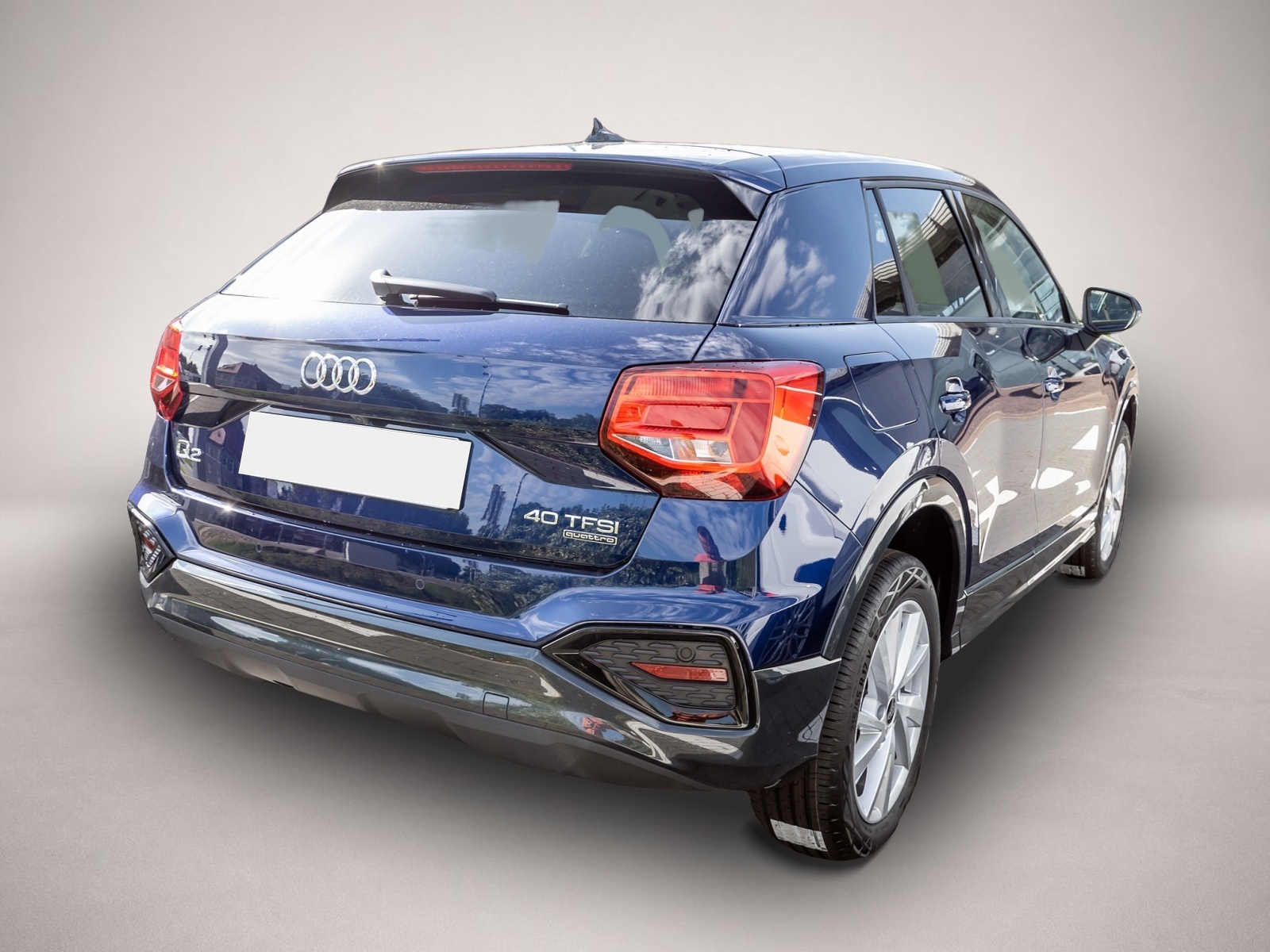 Audi Q2 (10/2025, Benzin)