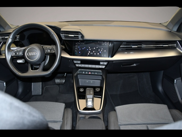 Audi A3 (02/2023, )