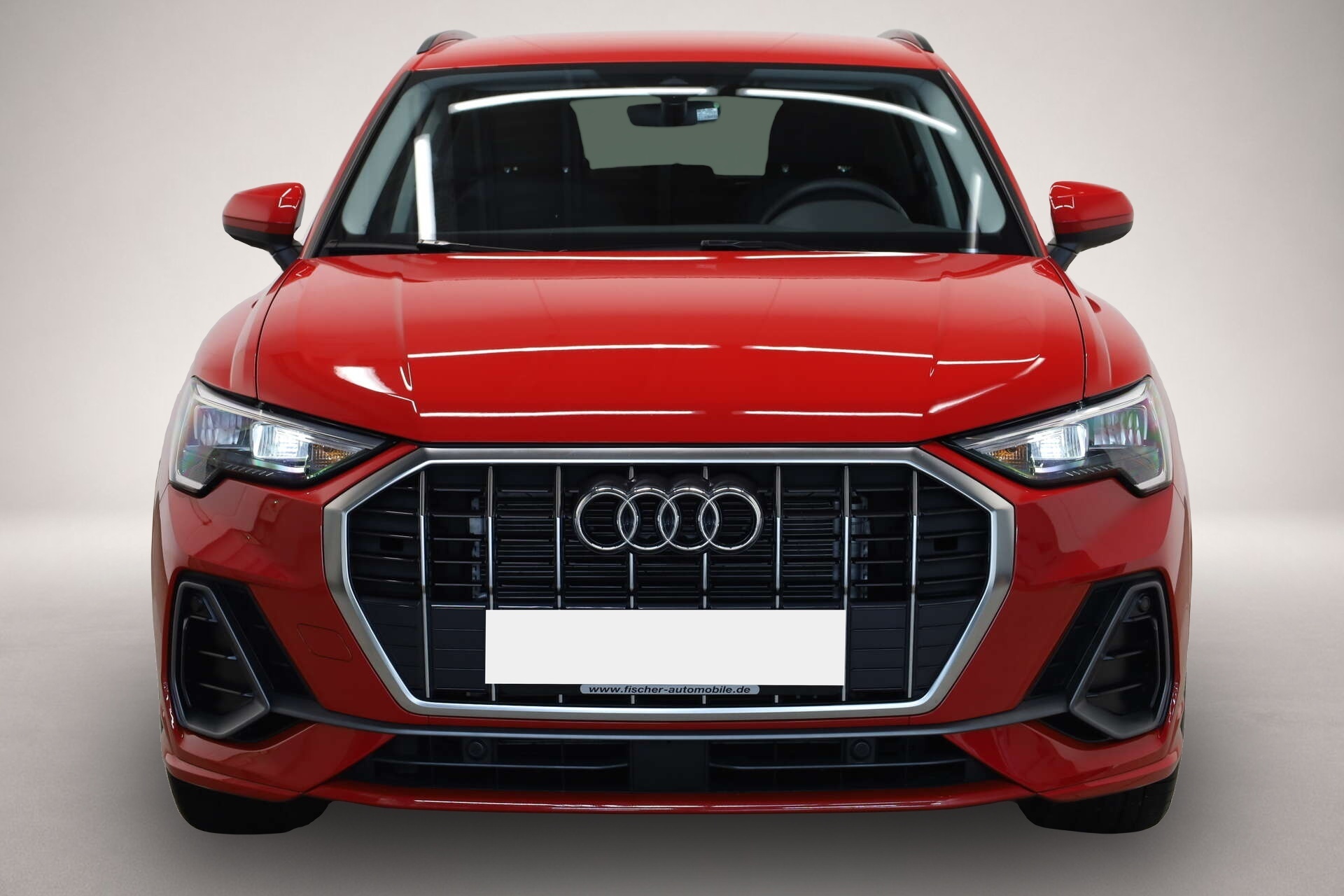Audi Q3 (01/2026, Benzin)
