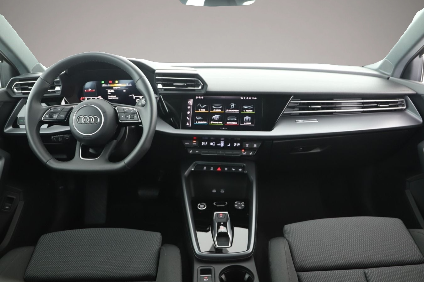 Audi A3 (09/2025, Benzin)
