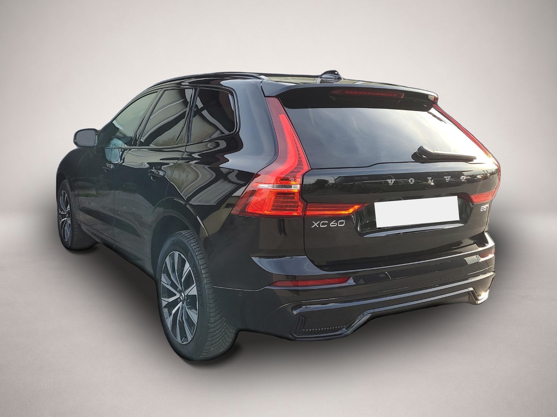 Volvo XC60 (02/2025, Benzin)