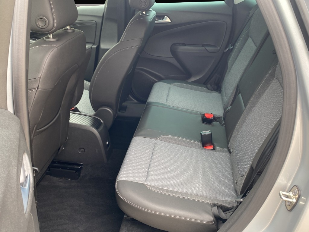 Opel Crossland (X) (10/2024, Benzin)