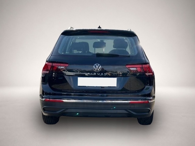 Volkswagen Tiguan (07/2021, Benzin)