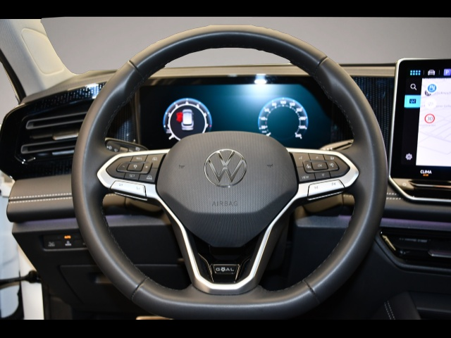 Volkswagen Tiguan (08/2025, )
