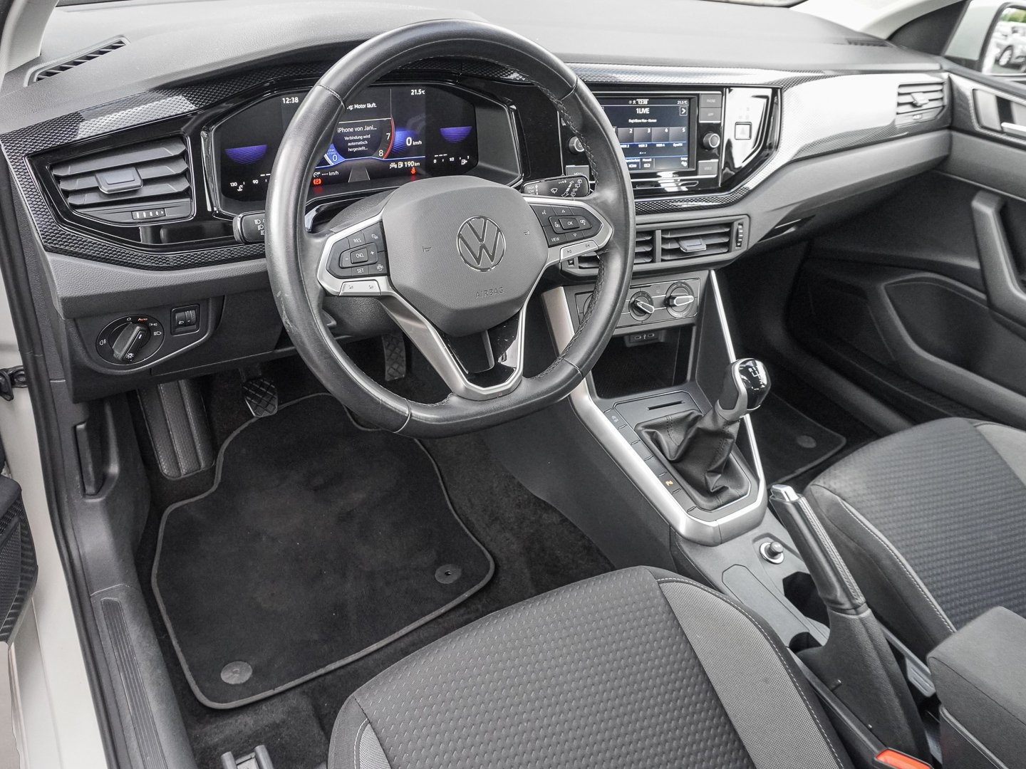 Volkswagen Polo (04/2024, Benzin)