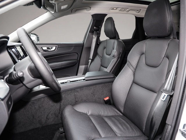 Volvo XC60 (09/2023, Diesel)