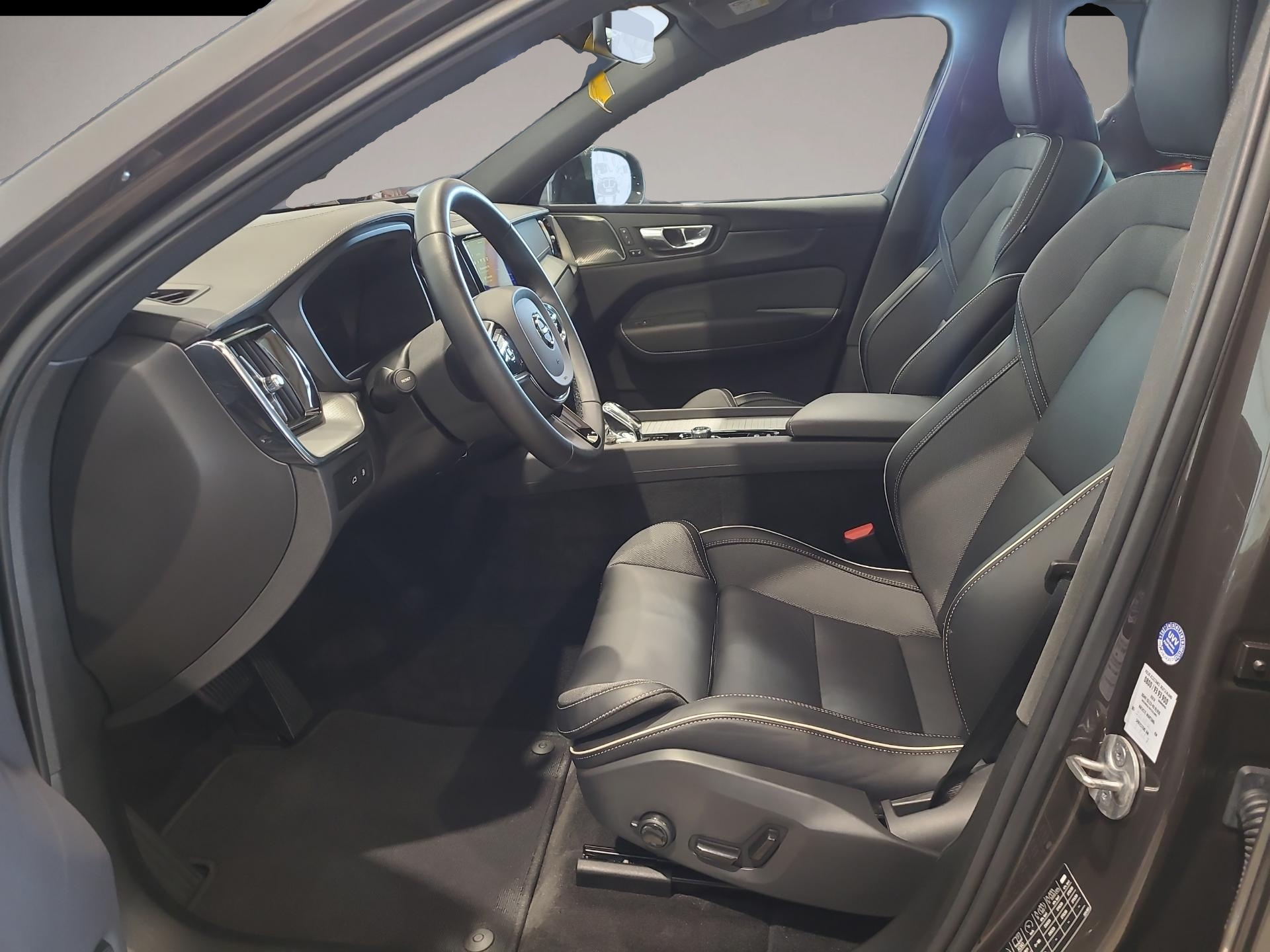 Volvo XC60 (03/2023, Hybrid (Benzin/Elektro))