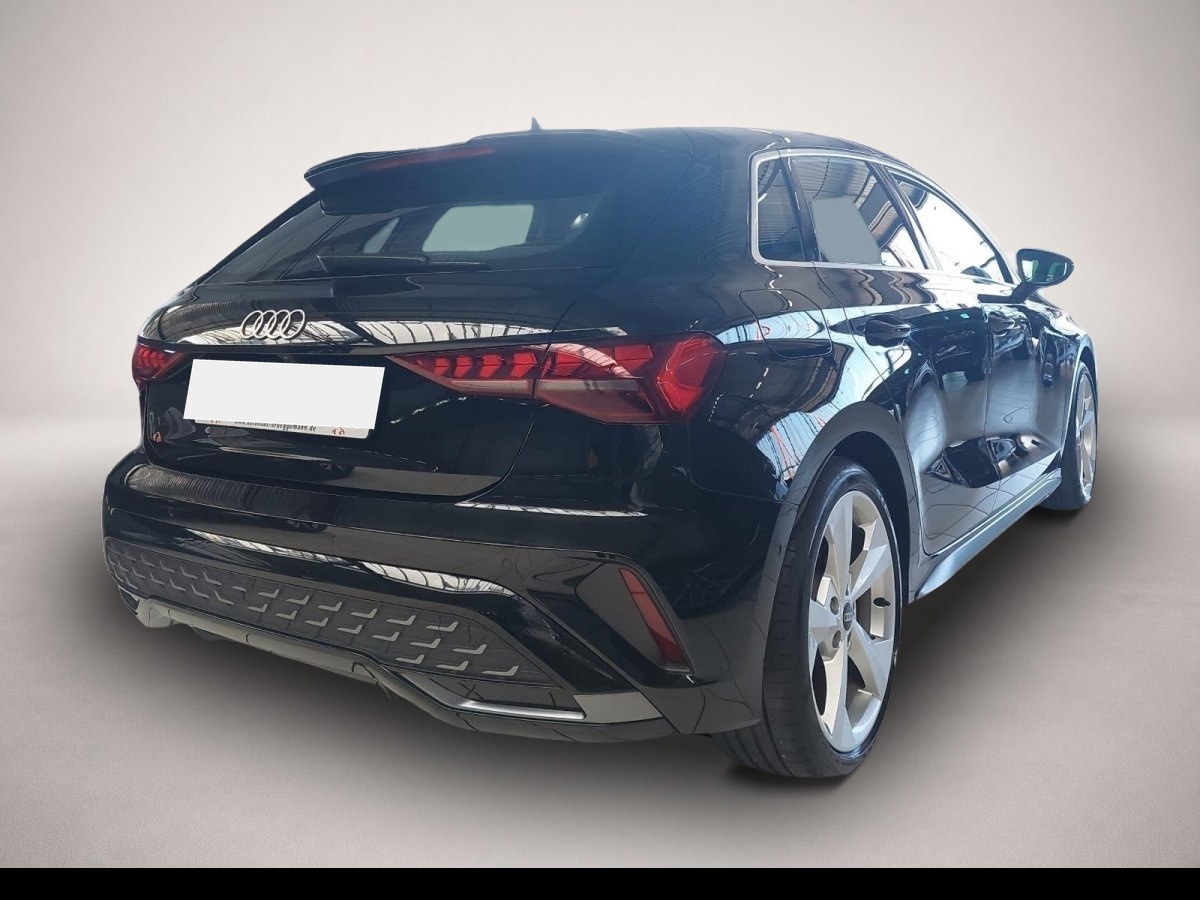 Audi A3 (08/2025, Benzin)