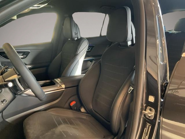 Mercedes-Benz Other (12/2025, Diesel)