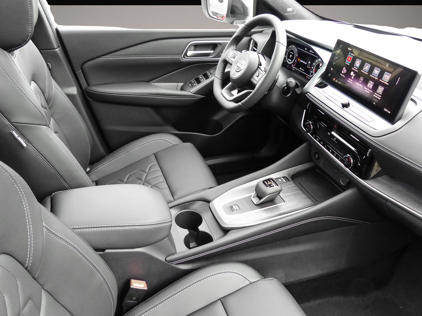 Nissan Qashqai (, Benzin)