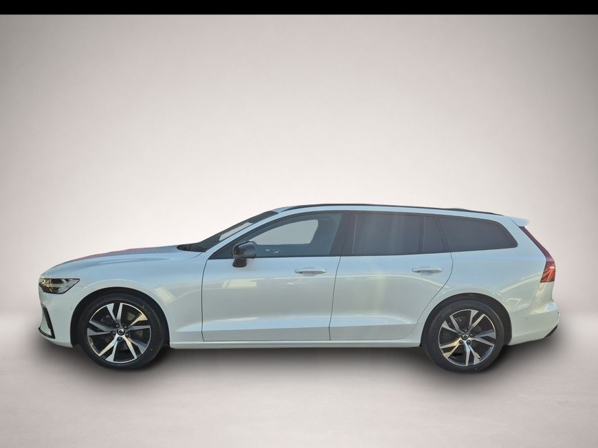 Volvo V60 (09/2025, Benzin)