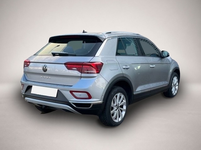 Volkswagen T-Roc (10/2023, Benzin)
