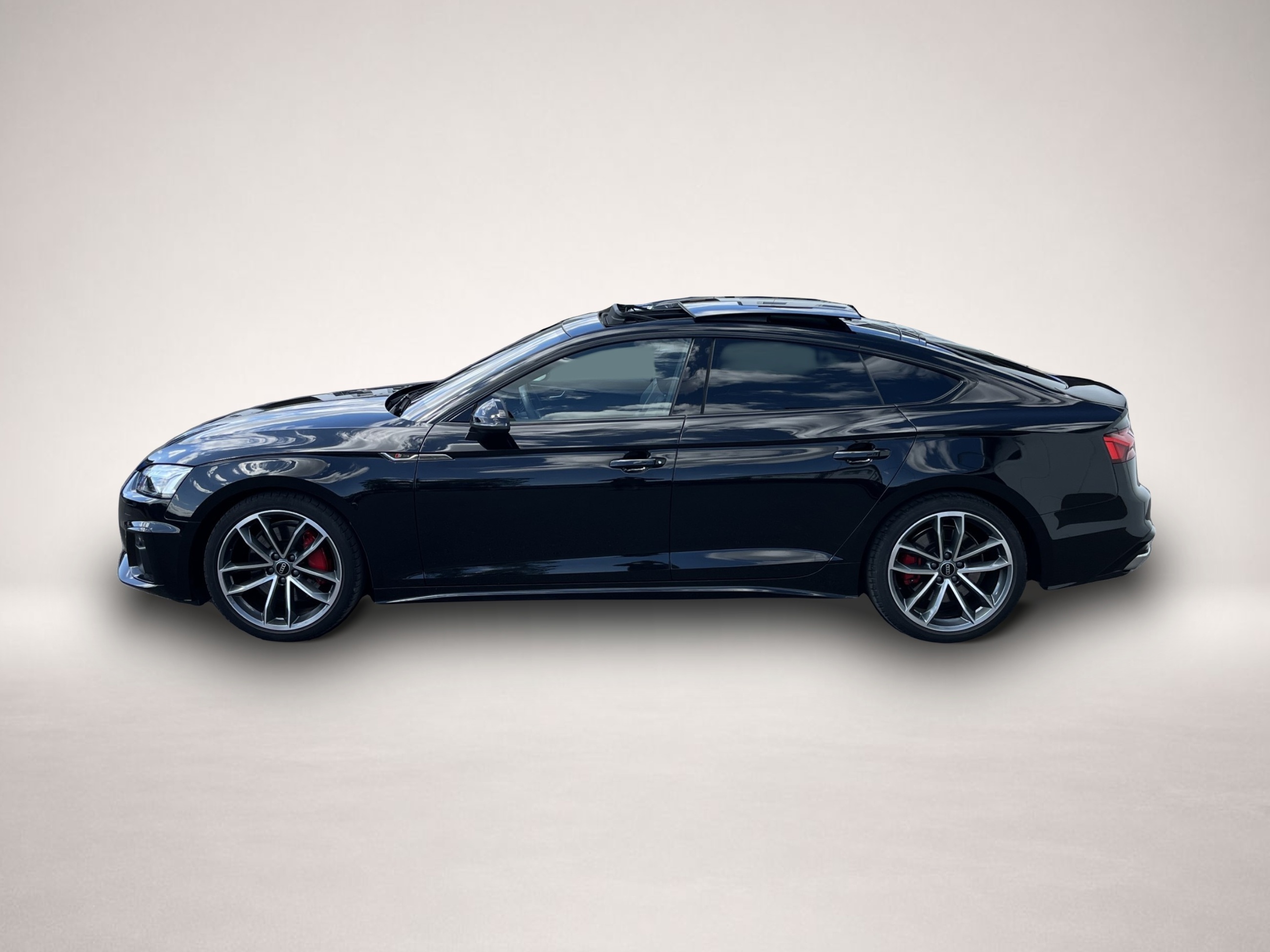 Audi A5 (05/2023, Benzin)
