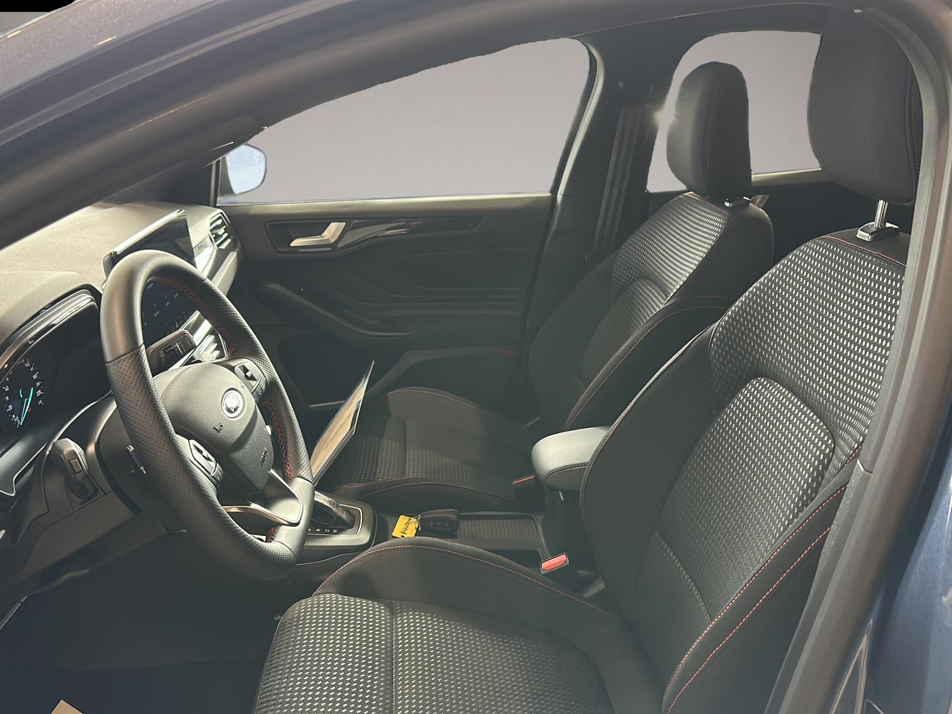 Ford Focus (06/2023, Benzin)