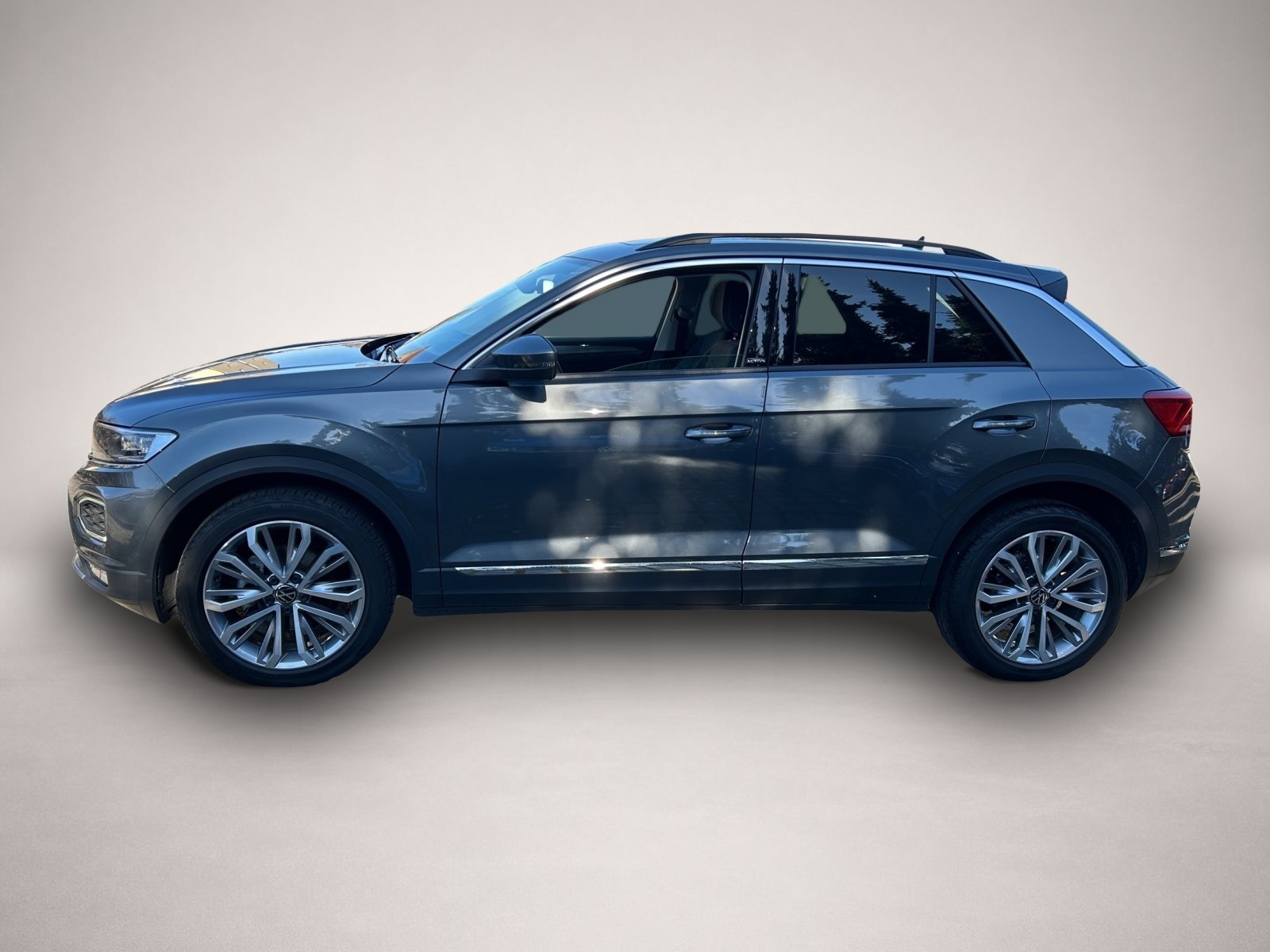 Volkswagen T-Roc (10/2021, Benzin)
