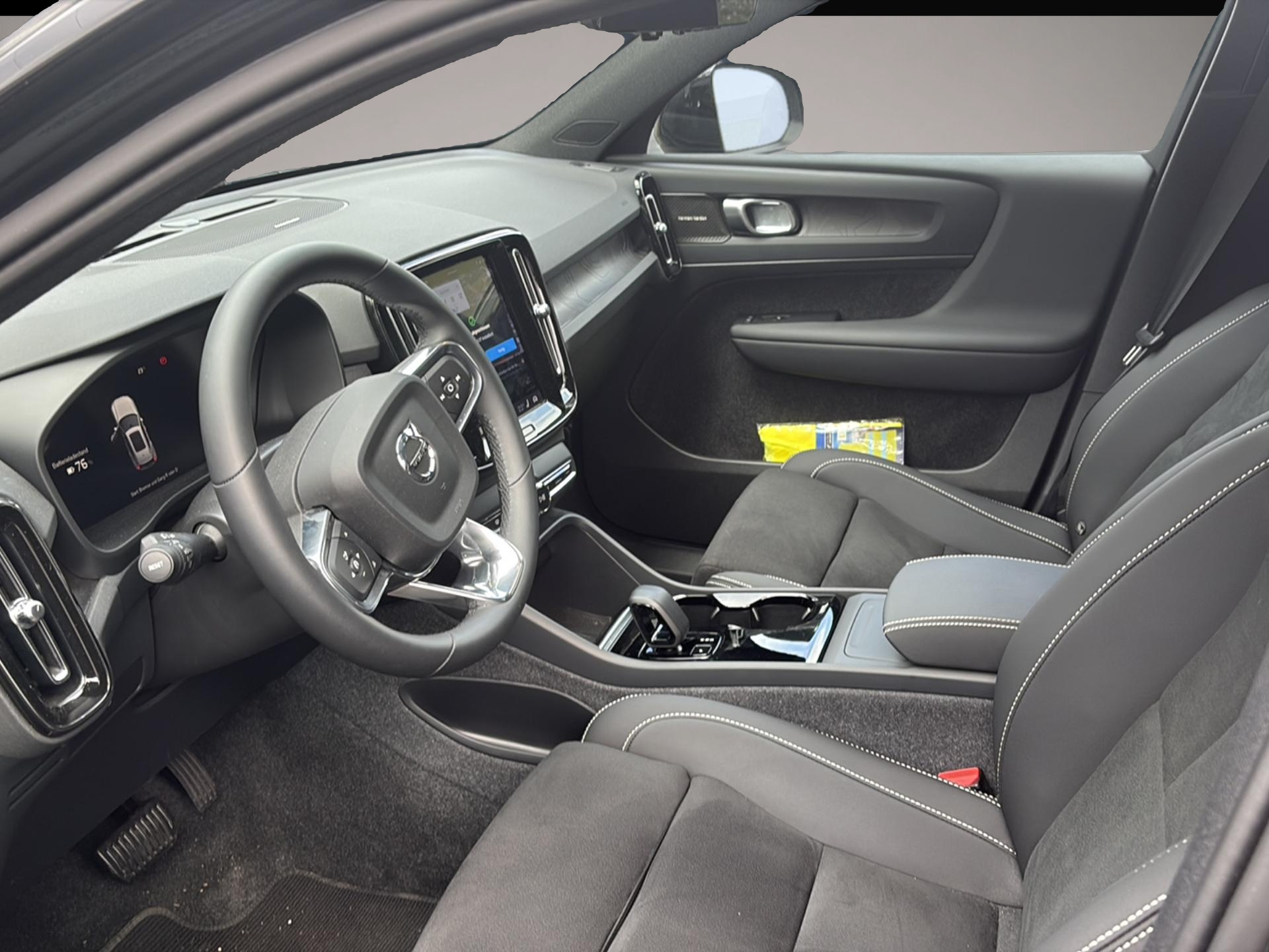 Volvo EX40 (02/2025, ELECTRIC)