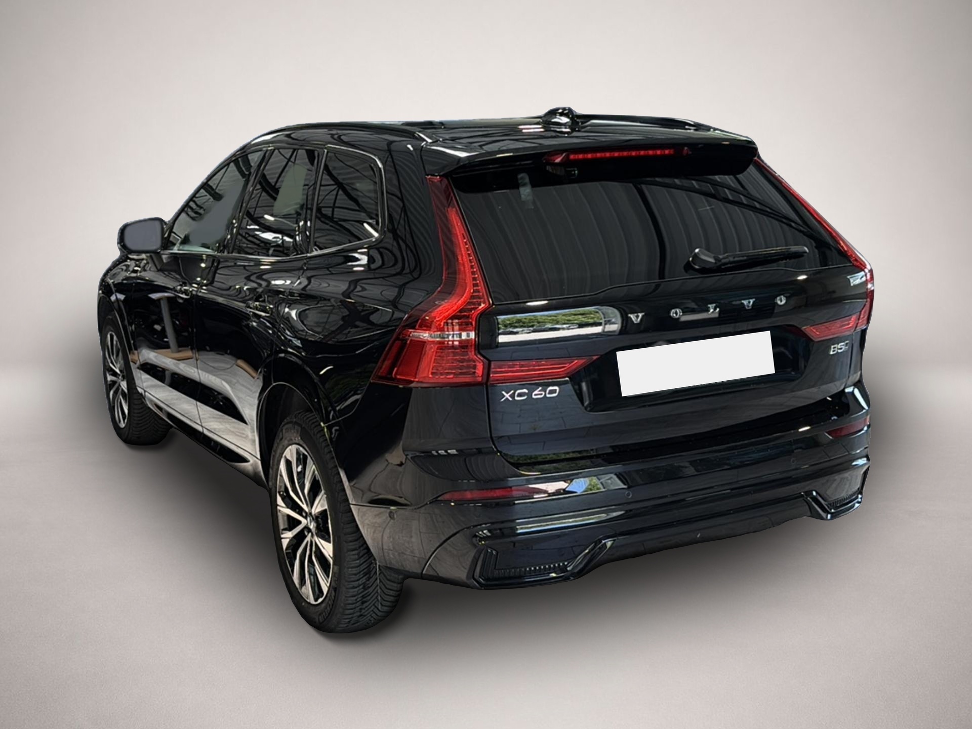 Volvo XC60 (02/2025, Benzin)