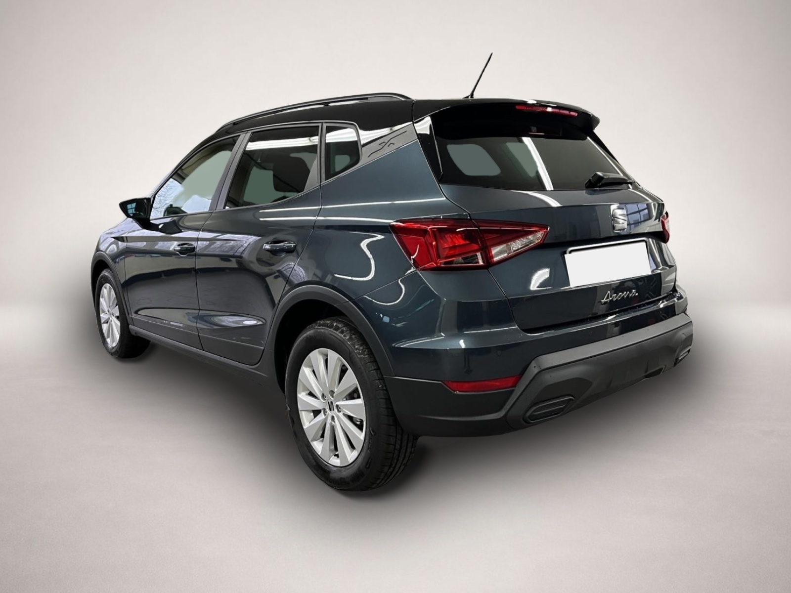 Seat Arona (12/2025, Benzin)