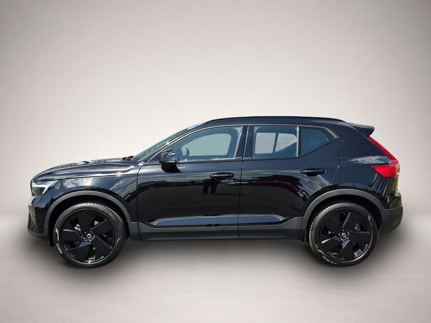 Volvo XC40 (04/2025, Benzin)