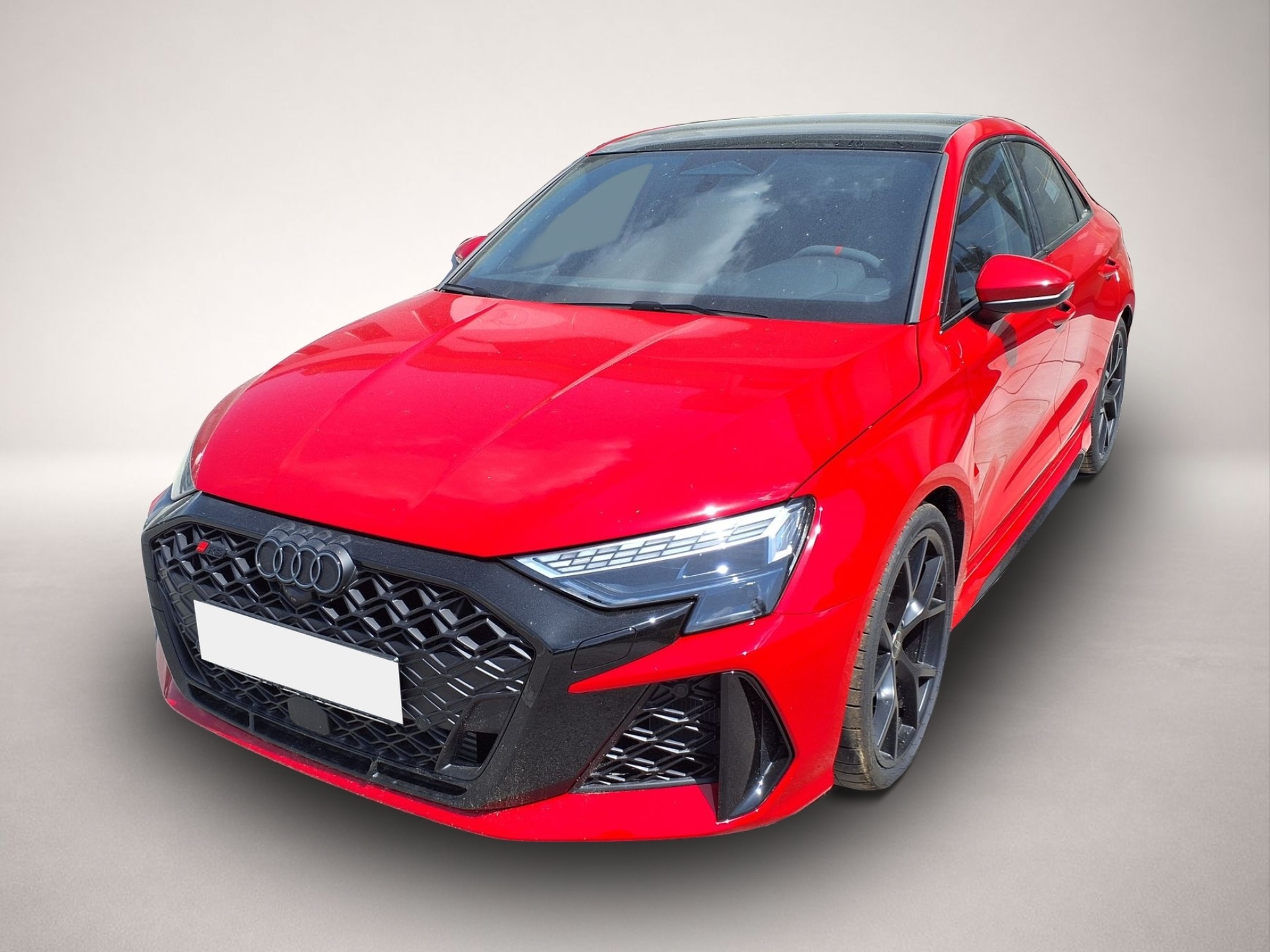 Audi RS3 (03/2026, Benzin)