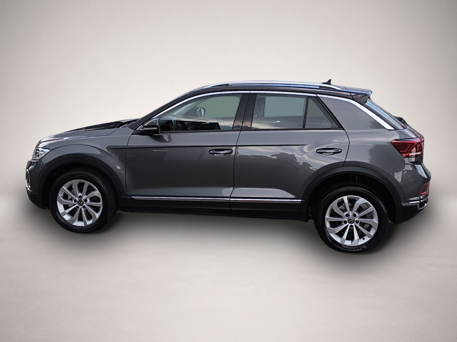 Volkswagen T-Roc (02/2025, Benzin)