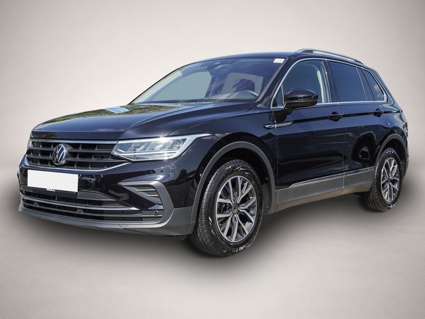 Volkswagen Tiguan (04/2023, Benzin)