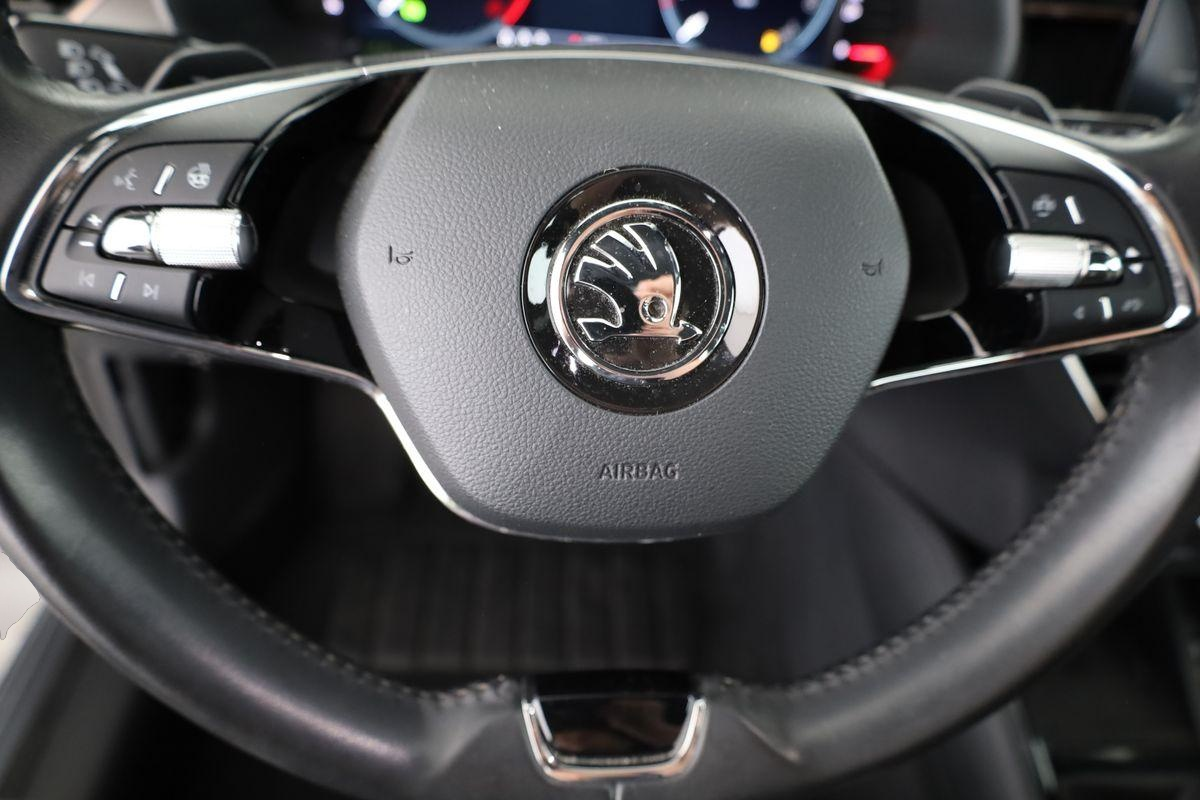 Skoda Kamiq (06/2022, Benzin)