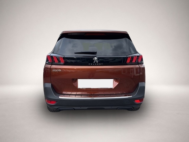 Peugeot 5008 (10/2023, Benzin)