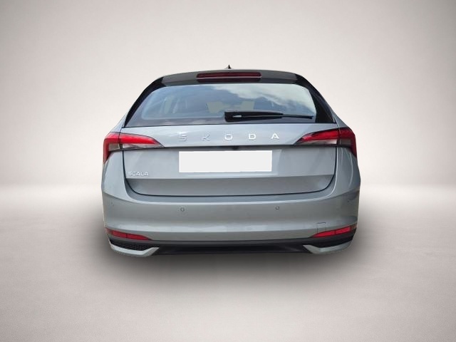 Skoda Scala (08/2026, Benzin)