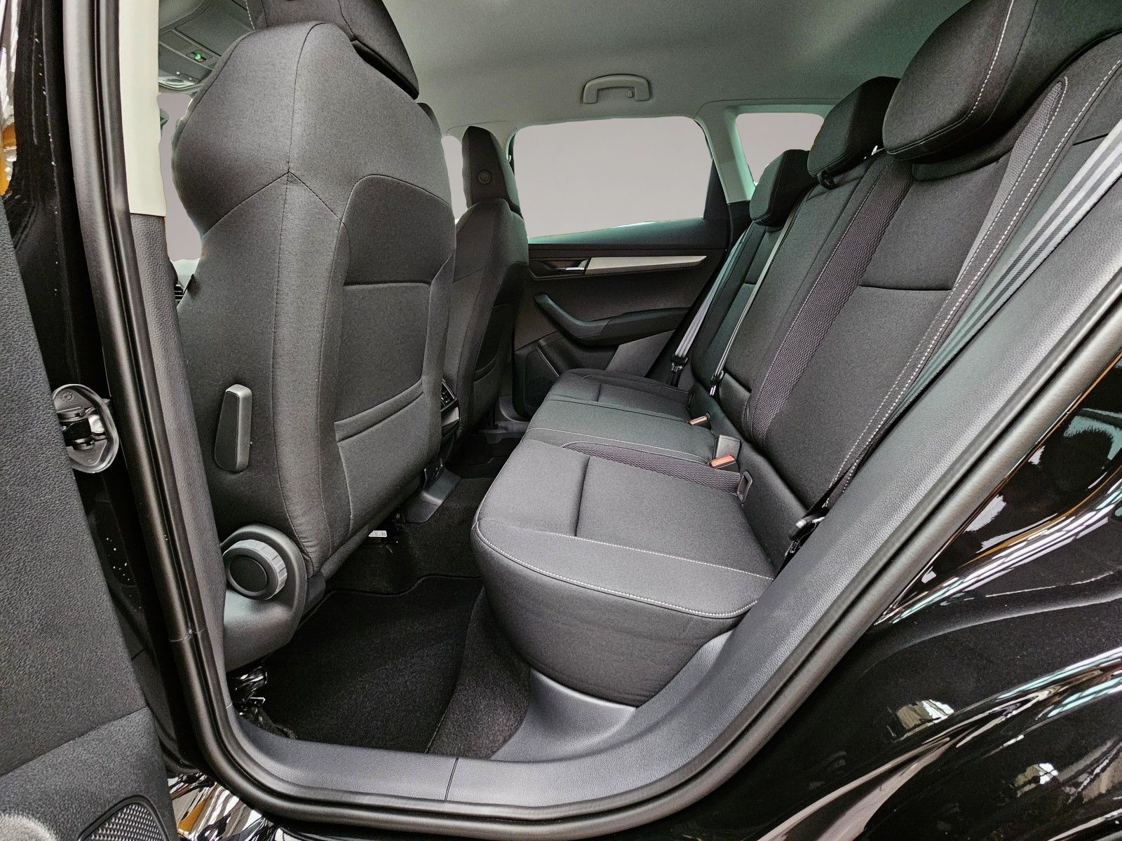 Skoda Karoq (01/2026, Benzin)