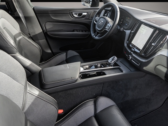 Volvo XC60 (01/2024, Diesel)