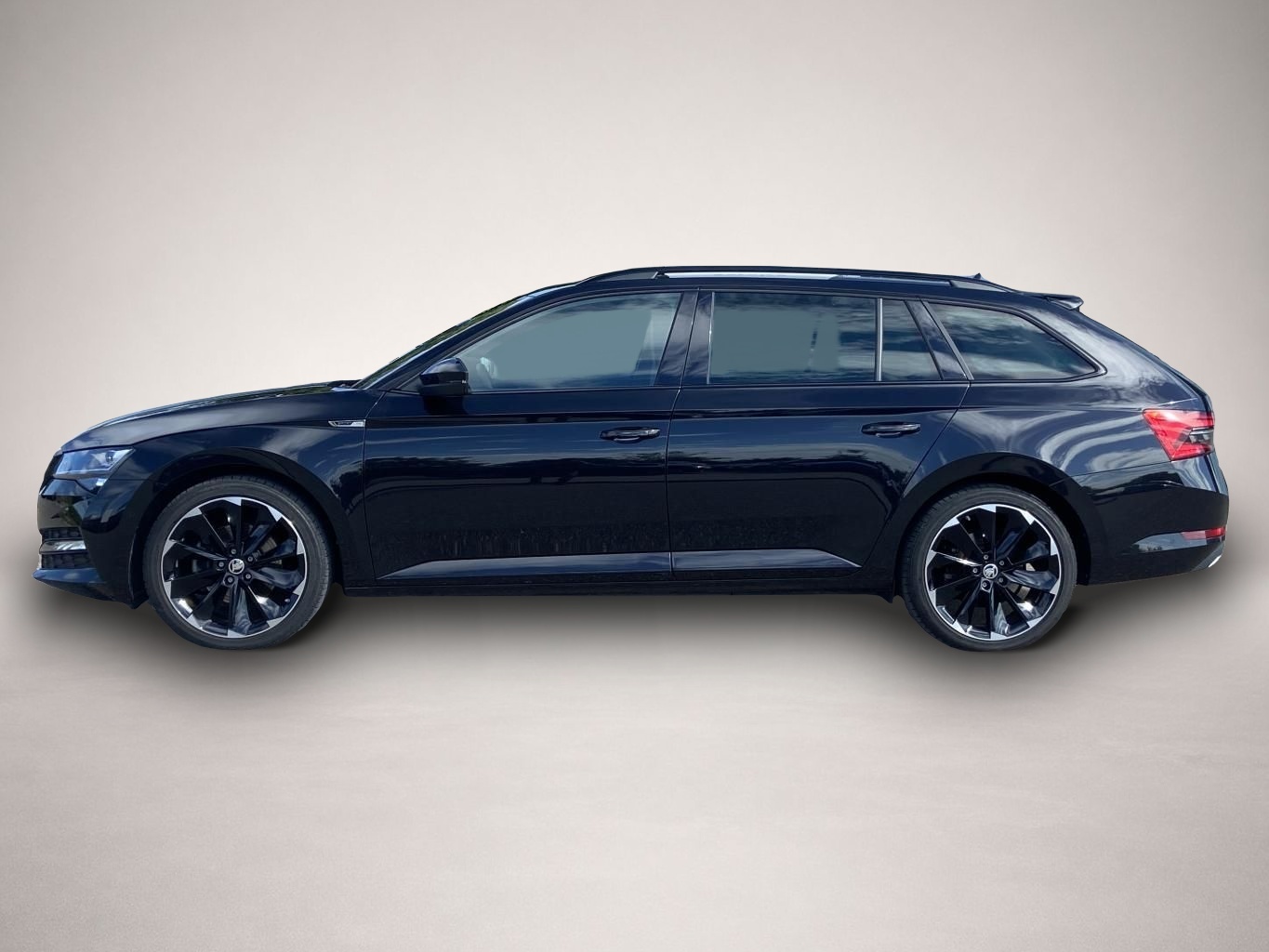 Skoda Superb (03/2023, )