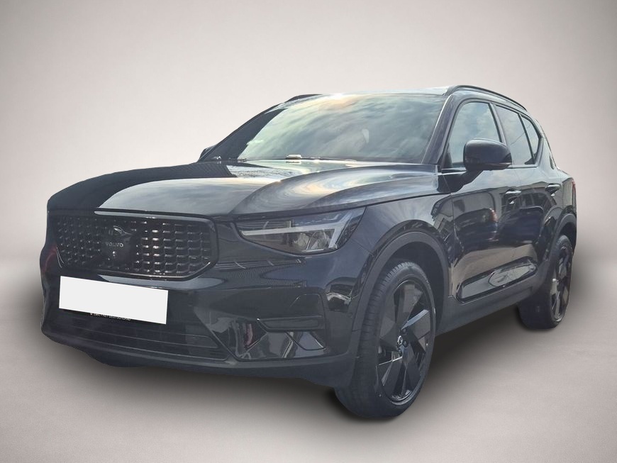 Volvo XC40 (08/2025, Benzin)
