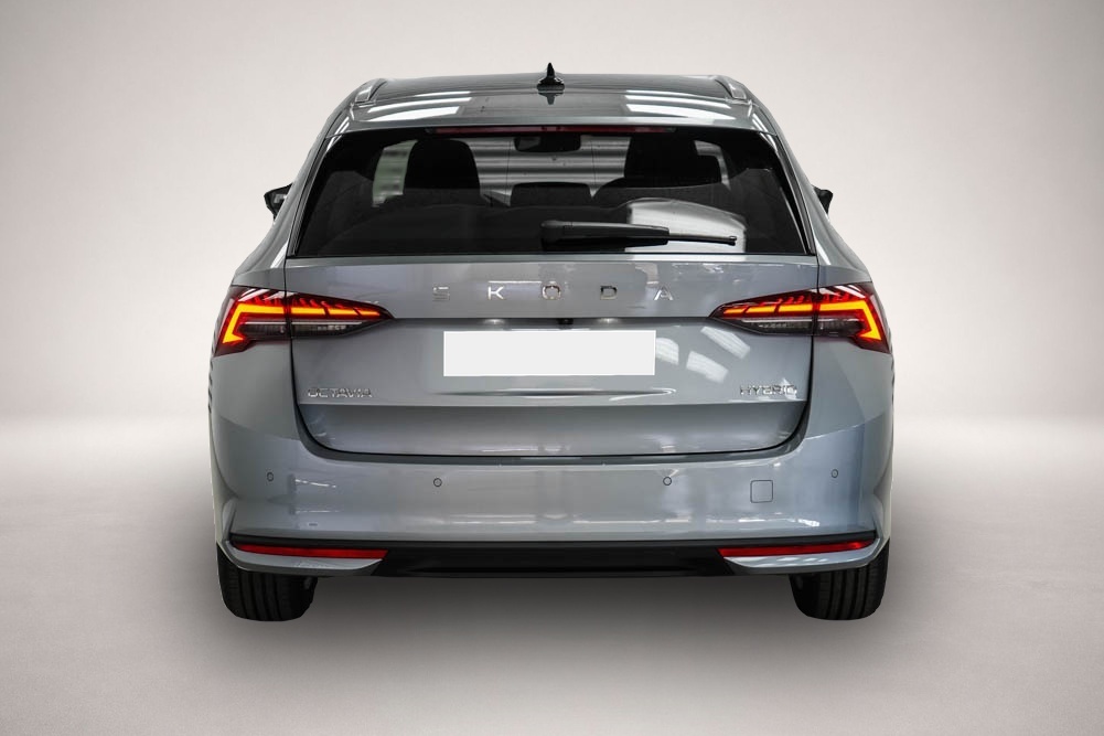 Skoda Octavia (, Benzin)