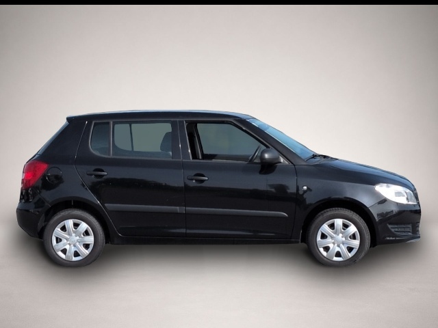 Skoda Fabia (12/2011, Benzin)