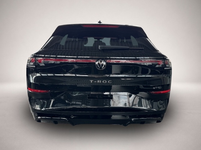 Volkswagen T-Roc (03/2026, Benzin)