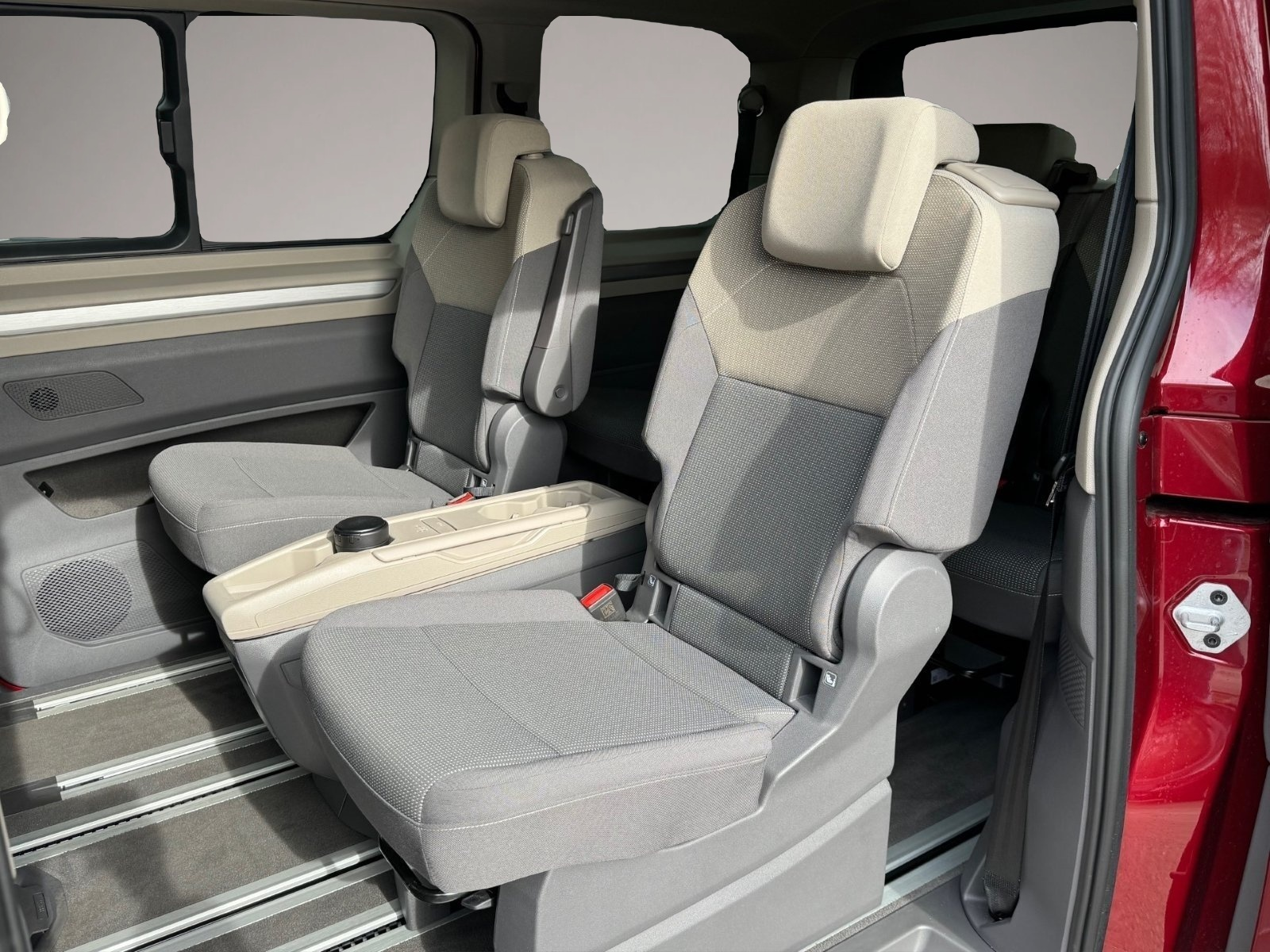 Volkswagen T7 Multivan (06/2023, Benzin)