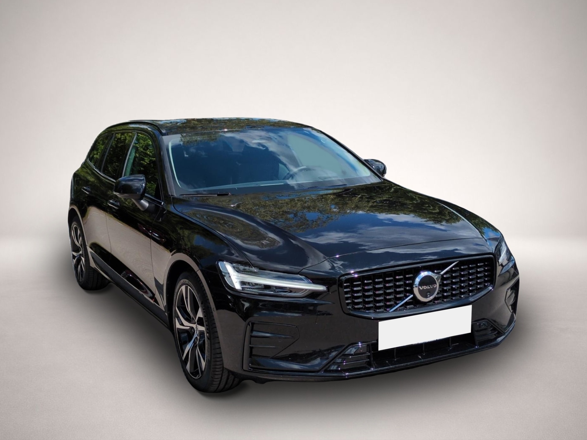 Volvo V60 (09/2025, Benzin)
