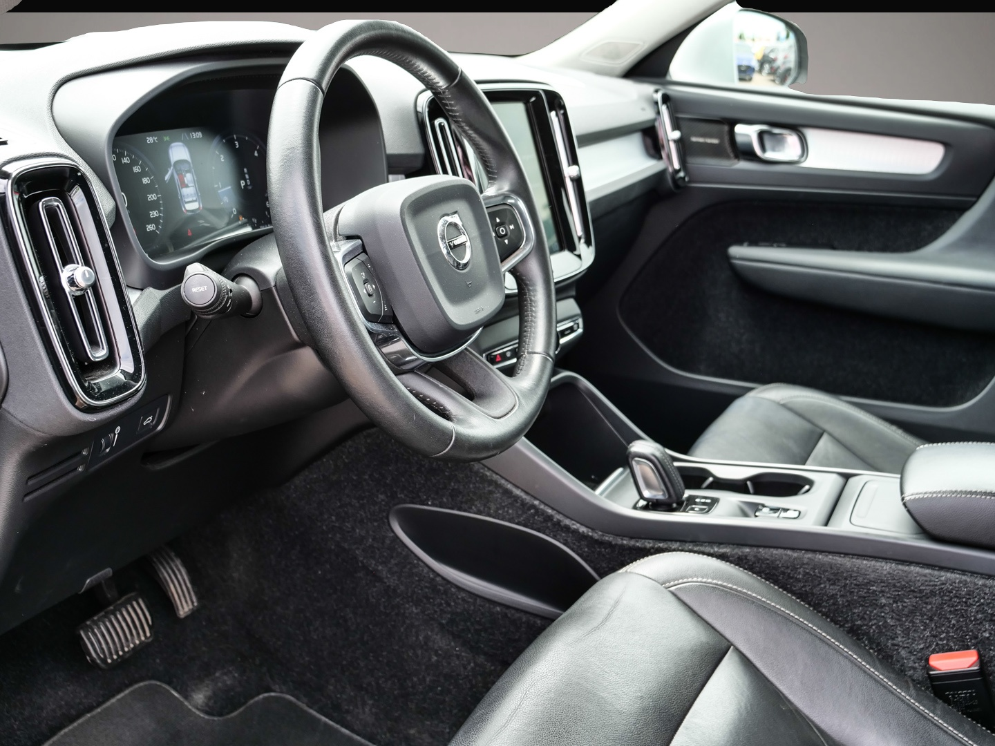 Volvo XC40 (07/2018, Diesel)