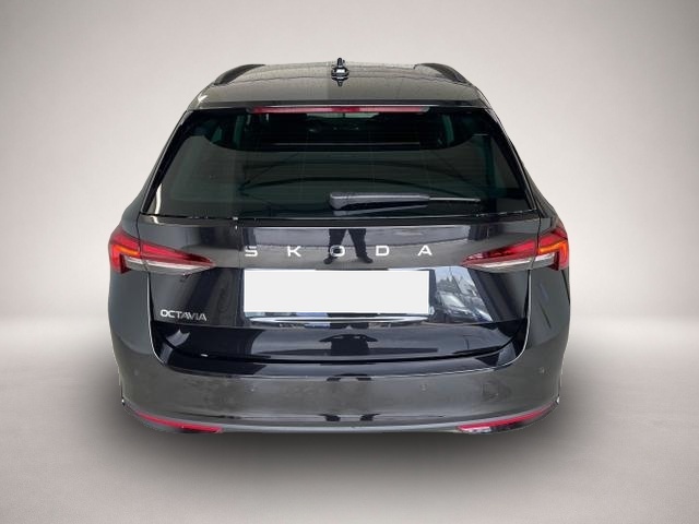 Skoda Octavia (, Benzin)