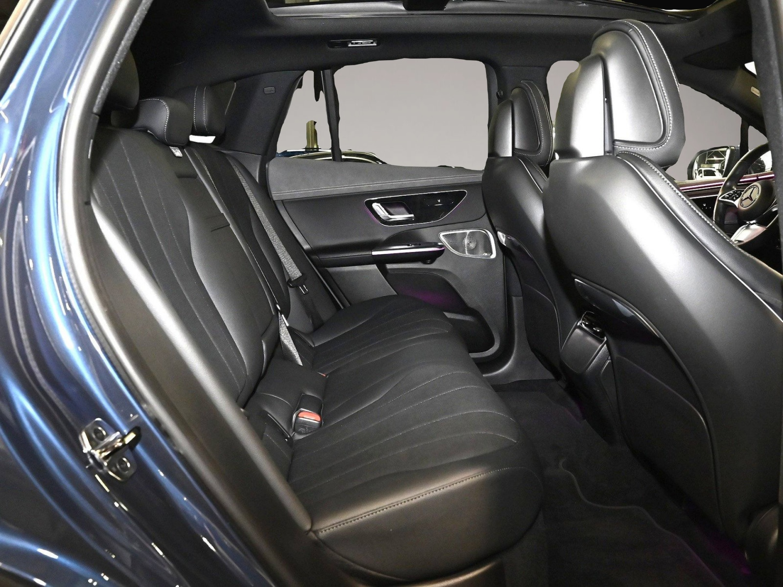 Mercedes-Benz EQE SUV (09/2024, ELECTRIC)