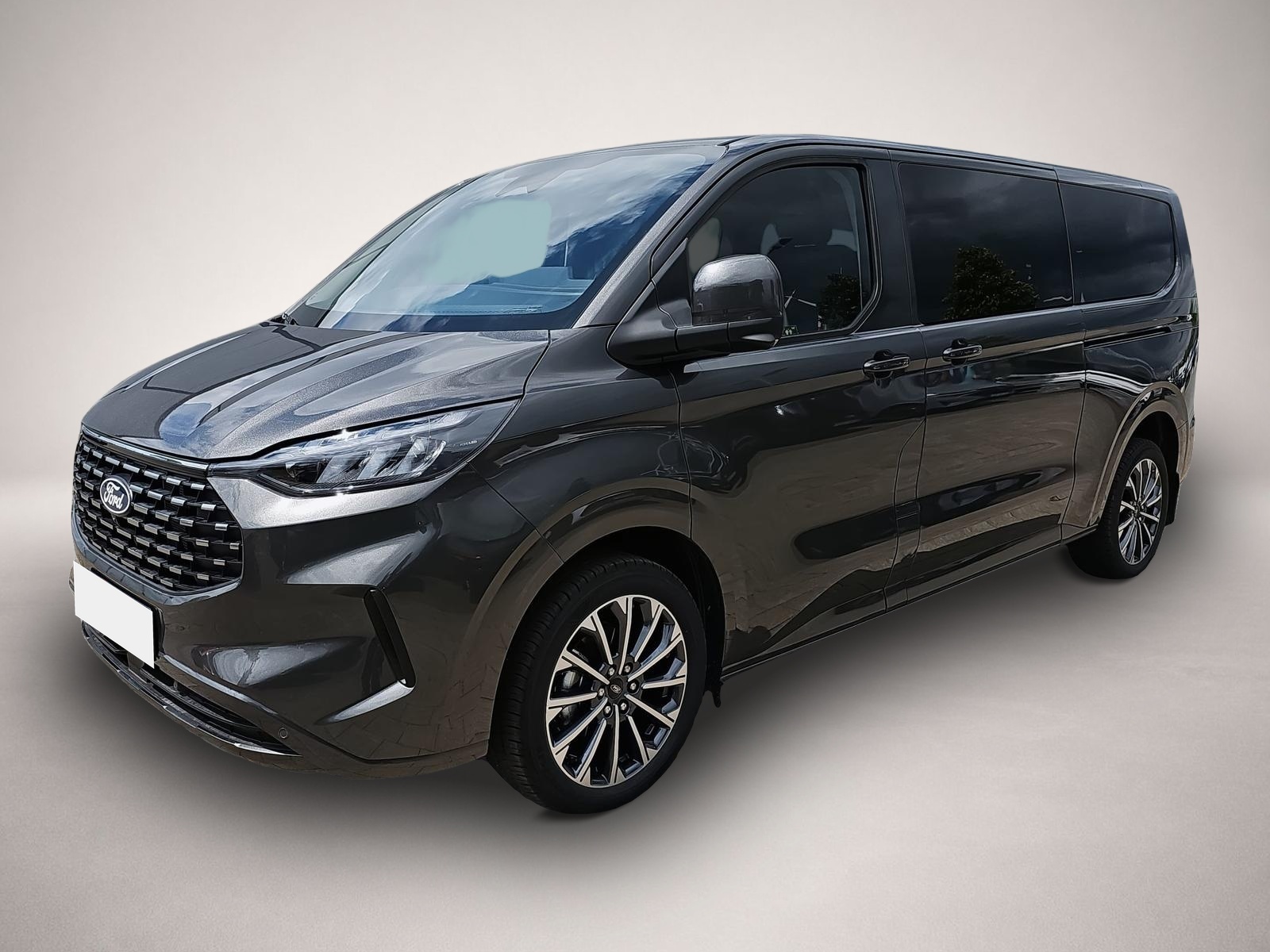 Ford Tourneo Custom (02/2026, Diesel)