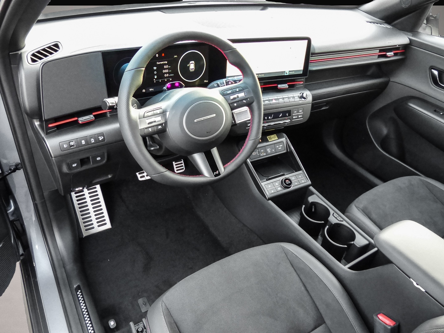 Hyundai KONA (02/2026, Benzin)