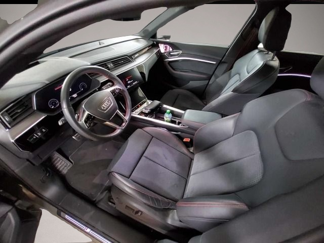 Audi Q8 e-tron (04/2023, ELECTRIC)