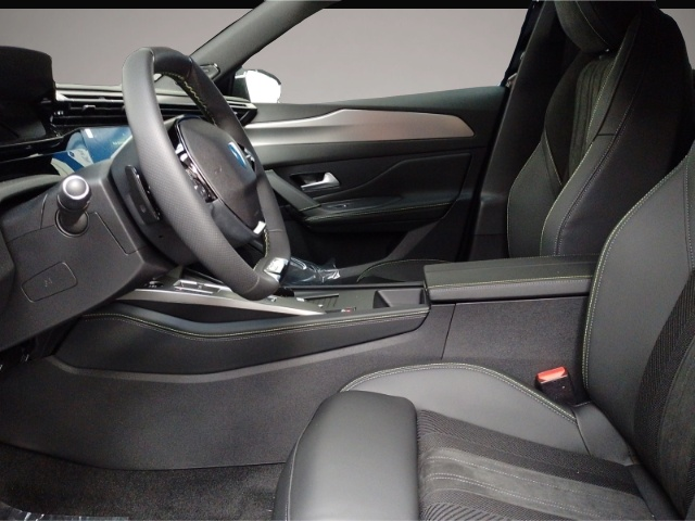 Peugeot 308 (07/2025, Benzin)